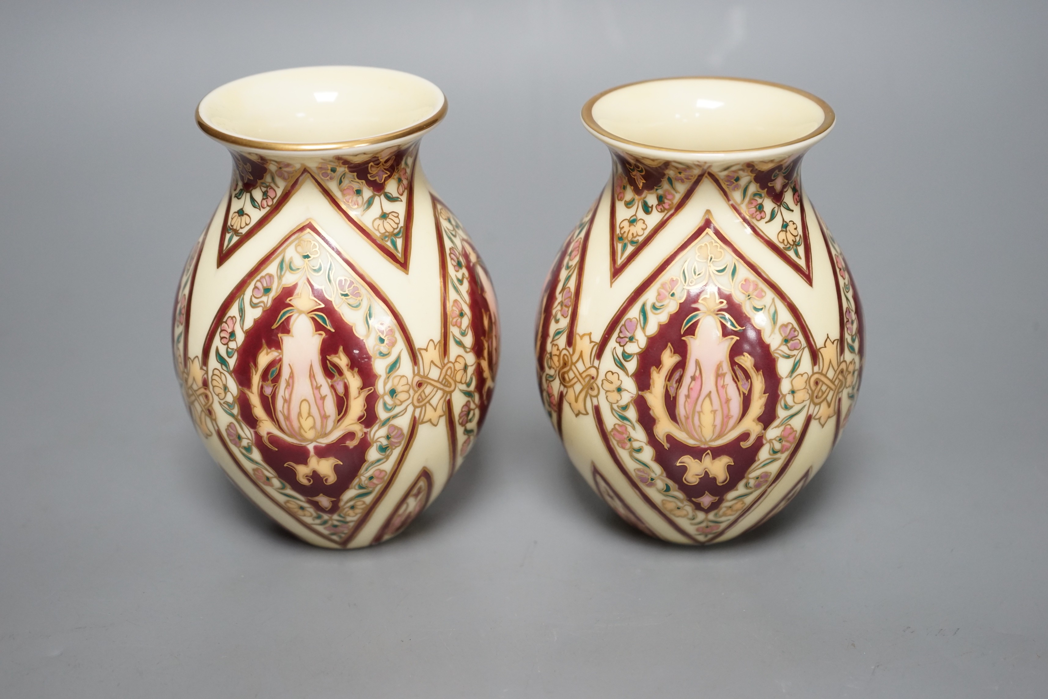 A pair of Zsolnay vases, 13cm